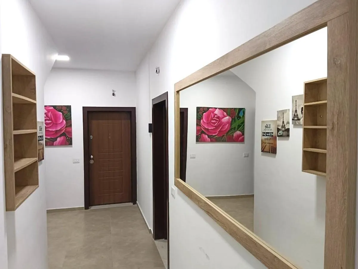 Golden Star 2 Apartment Sarande 0*,  Albania